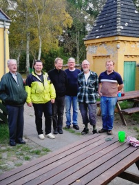 Her ses fra venstre mod højre: Gerhard Sanders, Jacob Schwartz, Carsten Günther, Henrik Nygaard Hansen (søn af Bente Nygaard Hansen), Steen Johansen og Rasmus Frederiksen